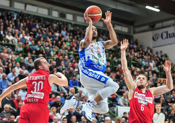 David logan basket sassari varese