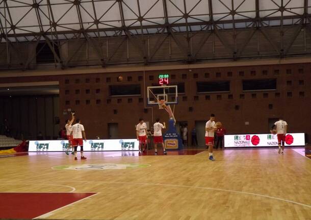 Basket: Ravenna-Legnano