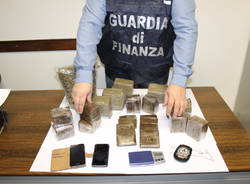 frontalieri della droga cuveglio gdf