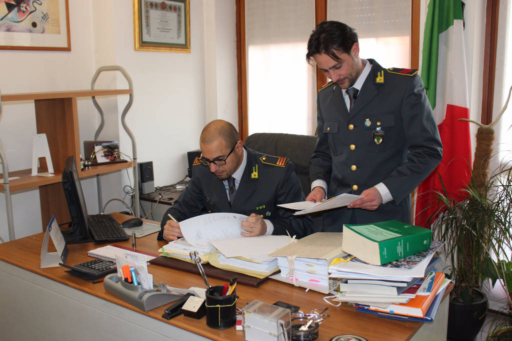 guardia di finanza generiche