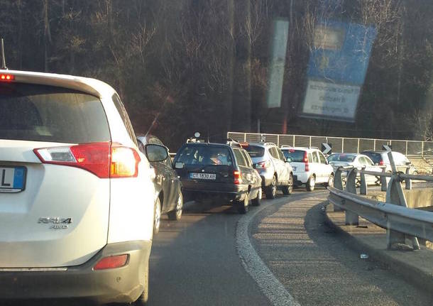 Incidente in viale Belforte code