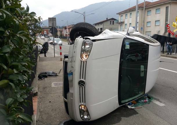 incidente stradale lavena ponte tresa 26 febbraio 2016