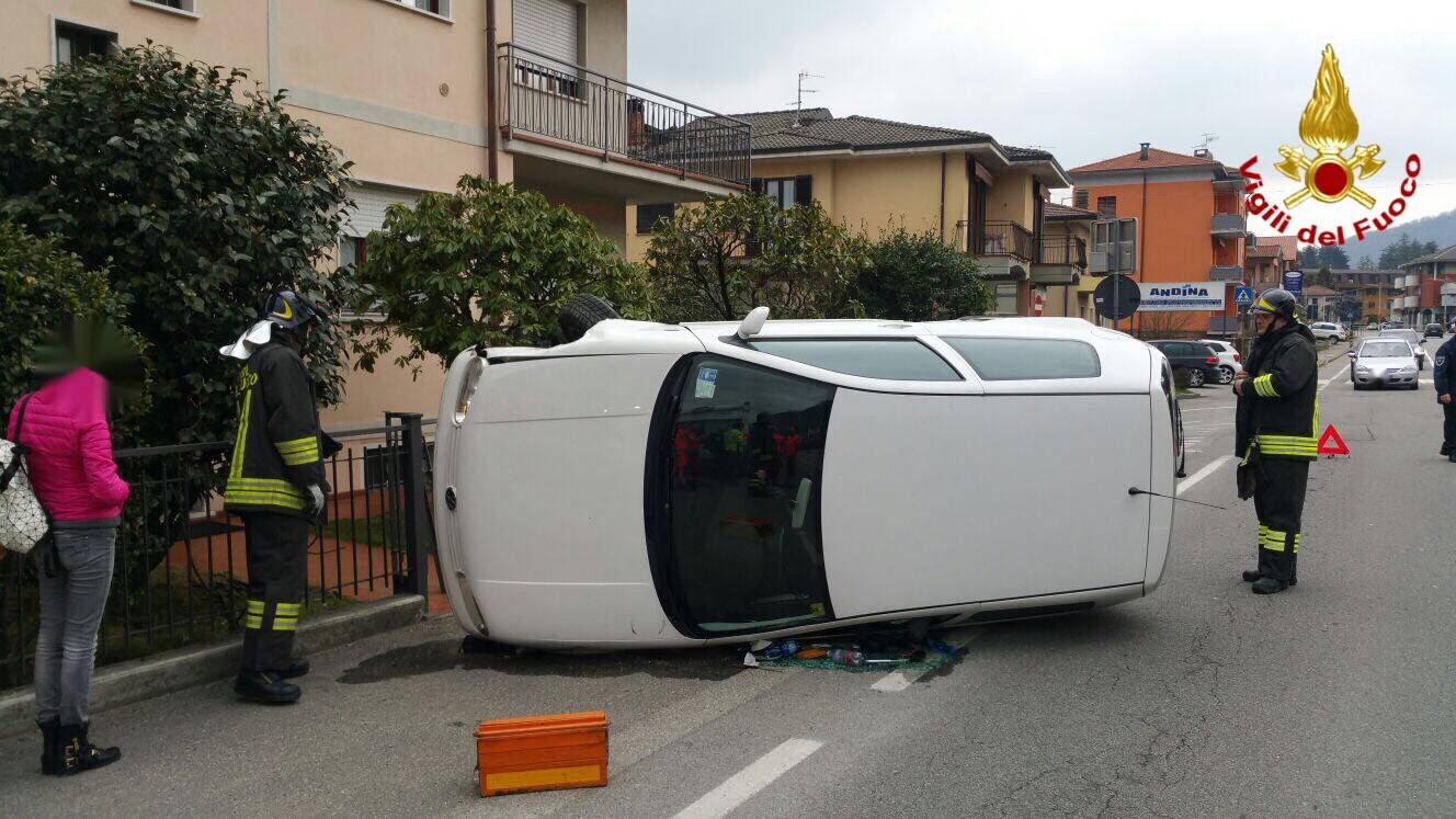 incidente stradale lavena ponte tresa 26 febbraio 2016