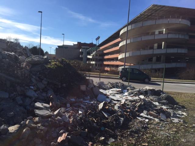 nuovo distributore al centro commerciale di gavirate 11 febbraio 2016