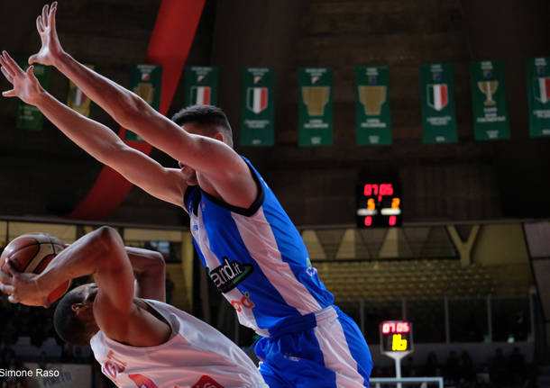 Openjobmetis Varese - Betaland Capo d'Orlando 81-82