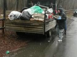 Pulizia sotto la pioggia nel Parco delle Groane