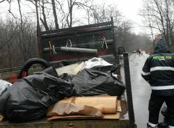 Pulizia sotto la pioggia nel Parco delle Groane