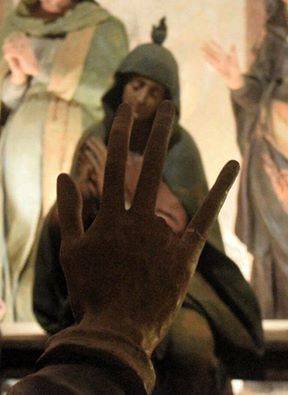 "Se non potete darci una mano, dateci un dito"