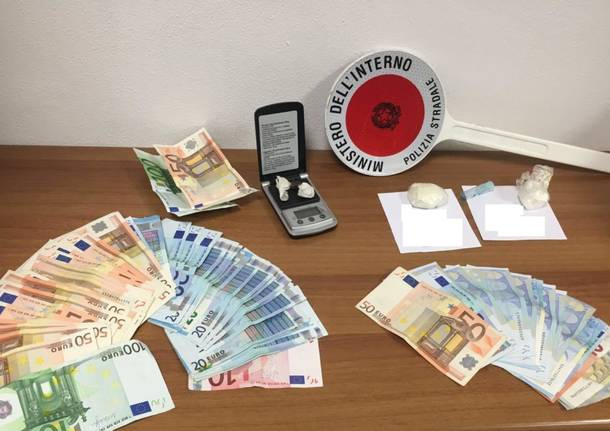 sequestro hashish cocaina soldi polizia stradale