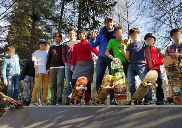 Inaugurato a Malnate la nuova rampa da skateboard