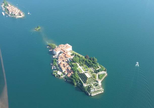 Sorvolando i laghi