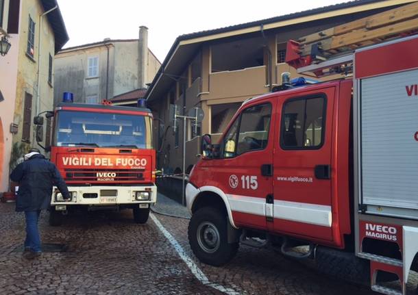 Vigili del fuoco Luino al lavoro tutta la notte