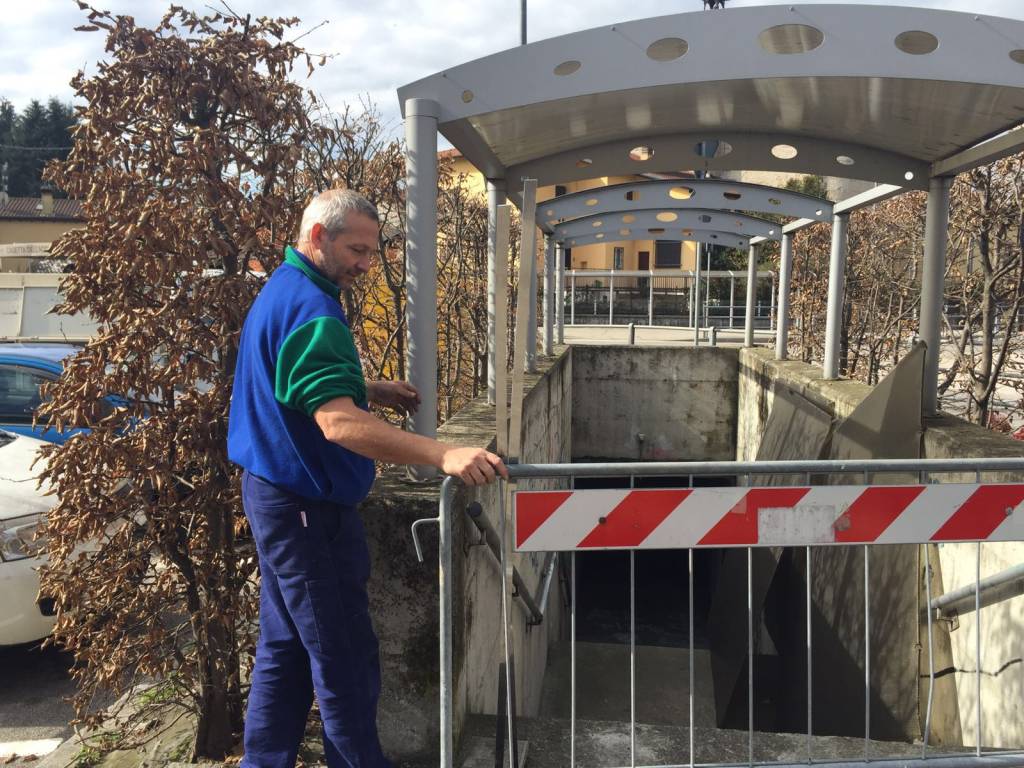 chiusura sottopasso di calcinate del pesce