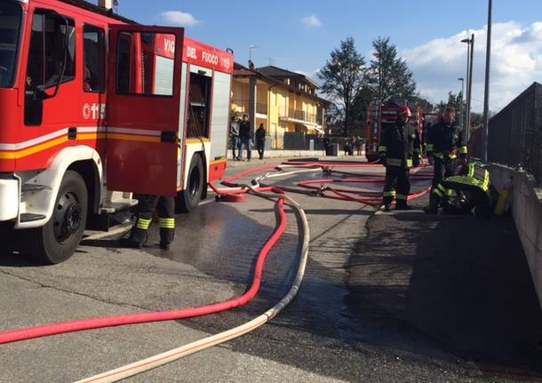 Cocquio Trevisago - Incendio villetta