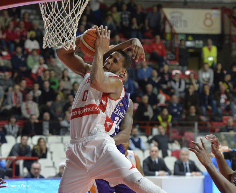 Gara 3 - Openjobmetis Varese - Royal Hali Gaziantep 74-71