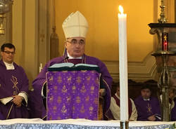 I funerali di don Luigi, parroco di Marzio