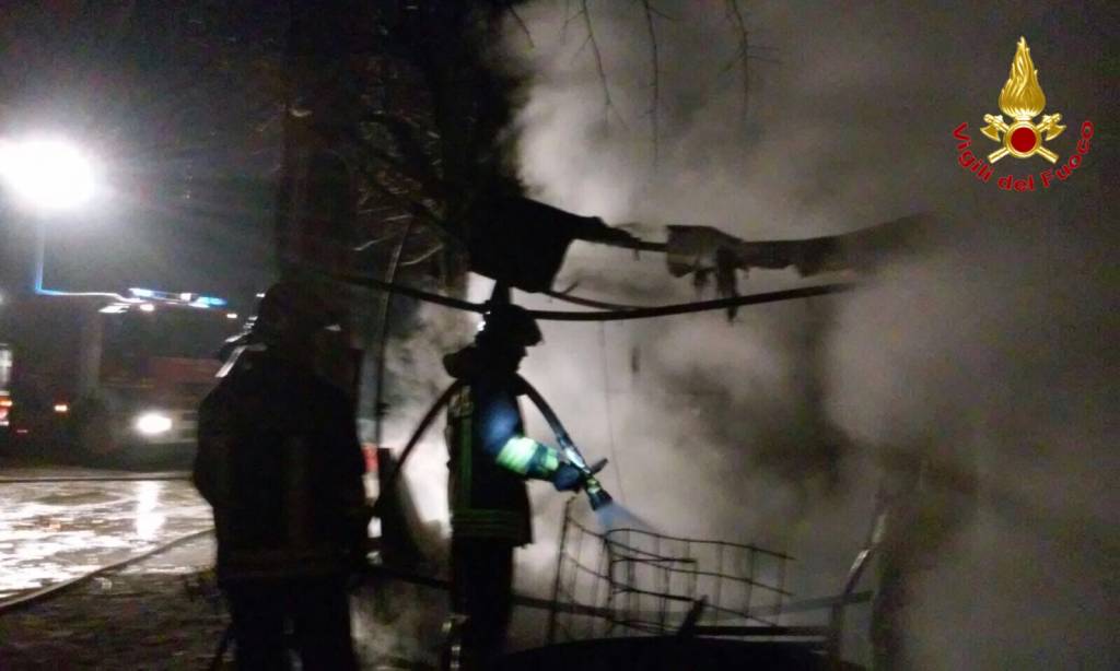 incendio deposito solbiate arno