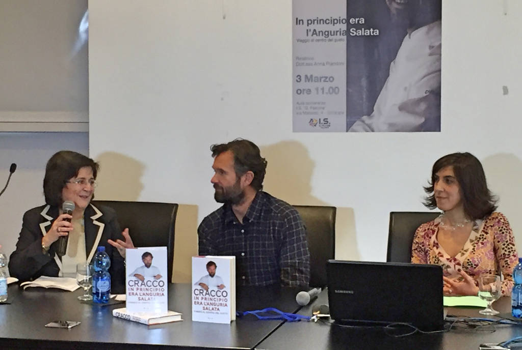 L'incontro tra Cracco e i ragazzi del Falcone