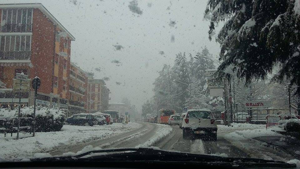 La neve imbianca il Varesotto