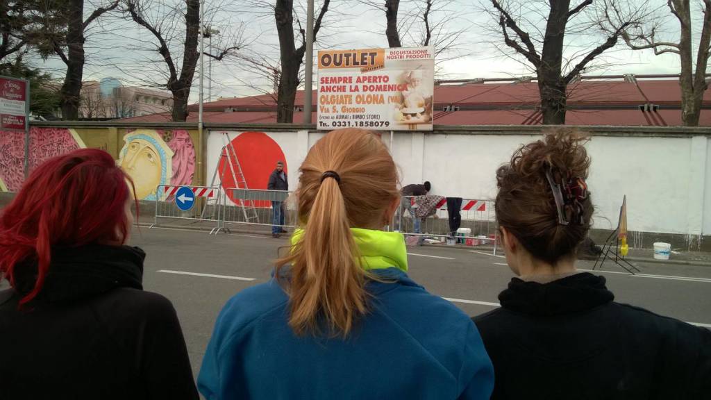 La via del bello di Stoà si allunga