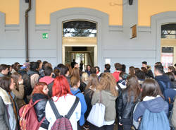 Le fotografie degli studenti in mostra in stazione