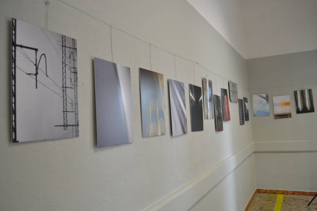 Le fotografie degli studenti in mostra in stazione