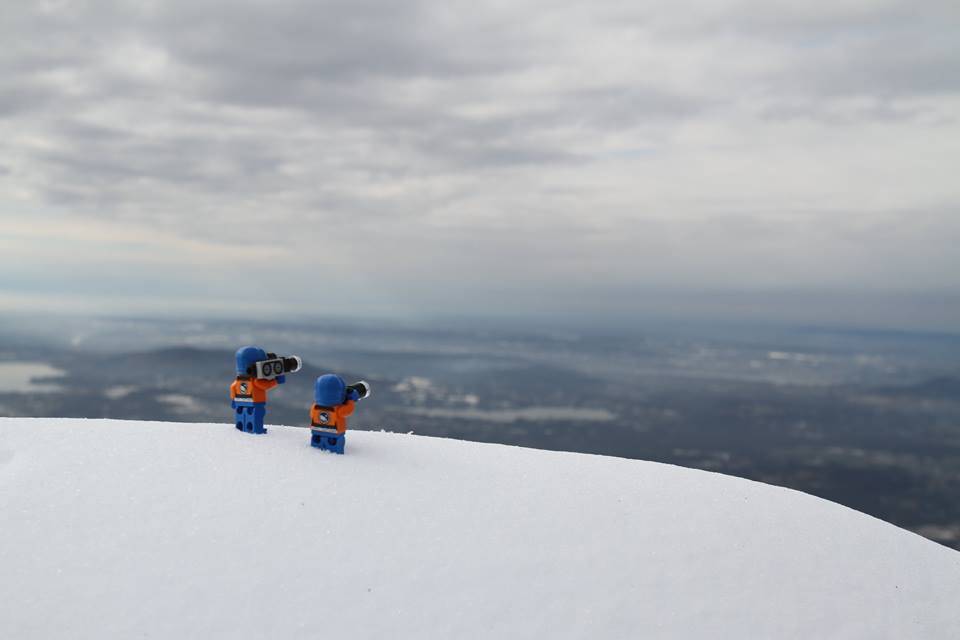 Omini Lego "avvistati" al Campo dei Fiori