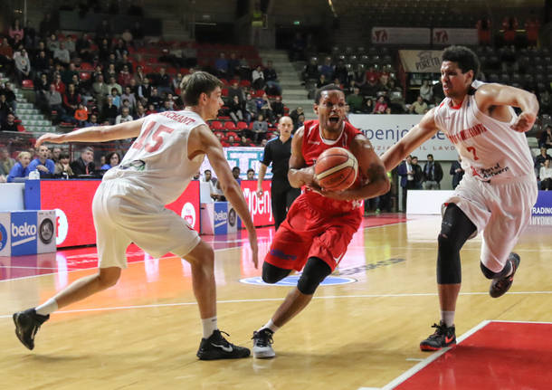 Openjobmetis Varese - Anversa Giants 92-81