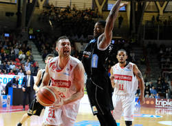 Openjobmetis Varese - Dolomiti Trento 96-82