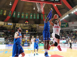 Openjobmetis Varese - Enel Brindisi 80-69