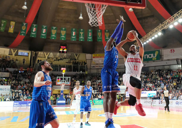 Openjobmetis Varese – Enel Brindisi 80-69