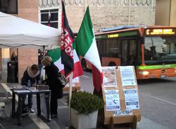 Presidio dell'associazione Evita Peron a Varese