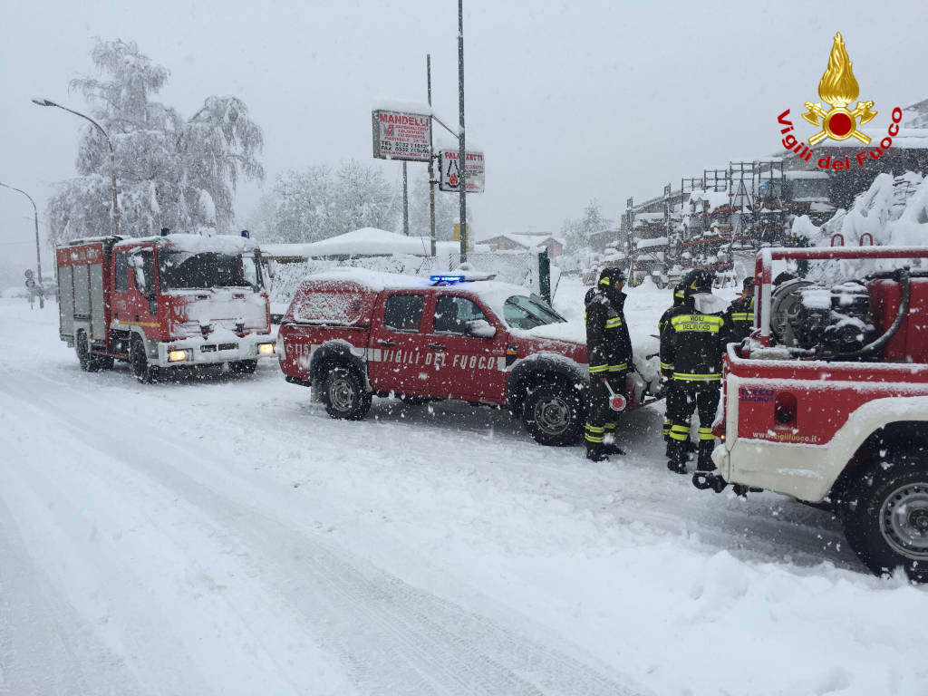 vigili del fuoco neve