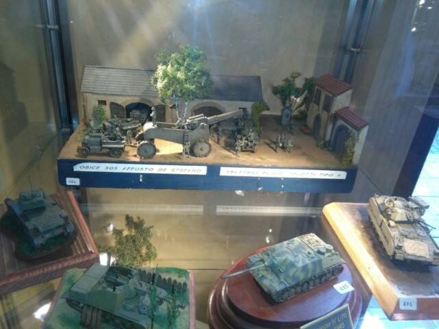 9   Modelli militari