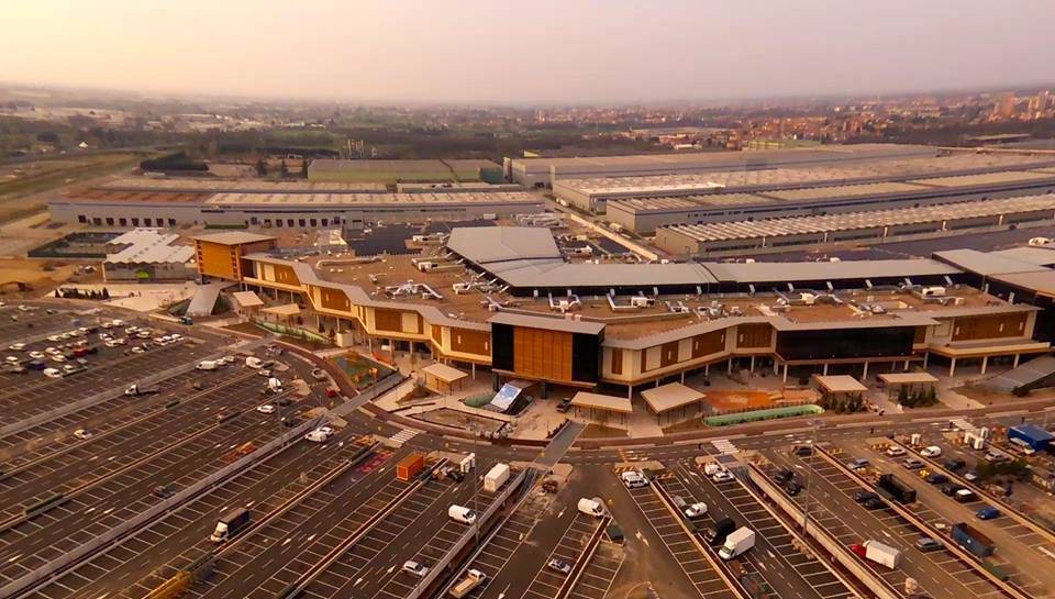 arese shopping center