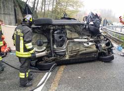 Auto ribaltata sulla supestrada, morto un uomo