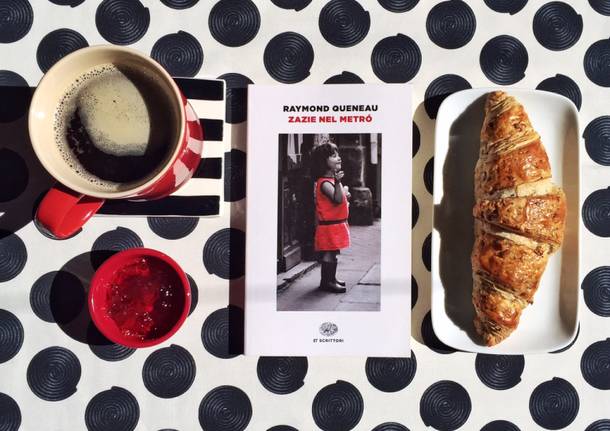 "Bookbreakfast", le fotografie di Petunia Ollister