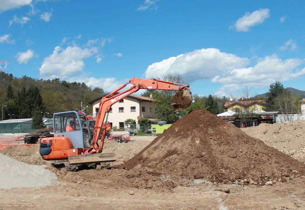Cantello - il cantiere della Arcisate-Stabio aprile 2016
