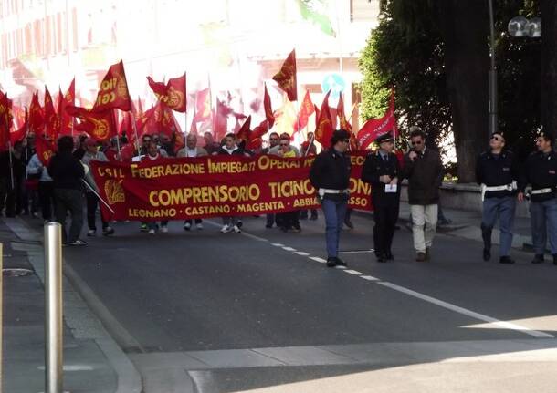Sciopero: 500 metalmeccanici legnanesi in corteo
