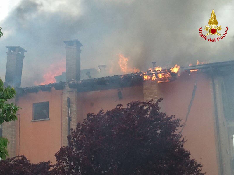 foto dei vigili del fuoco