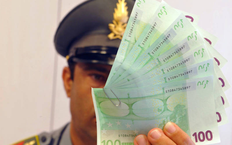 guardia di finanza generiche