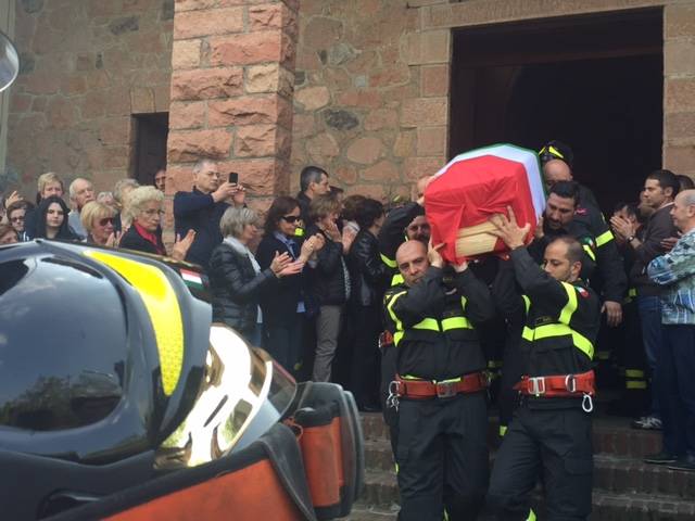 Il funerale di Roberto Zanella