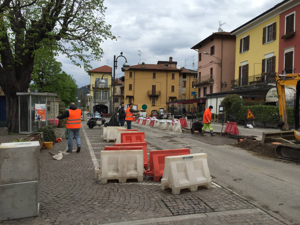 Il nuovo spartitraffico a Porto Ceresio