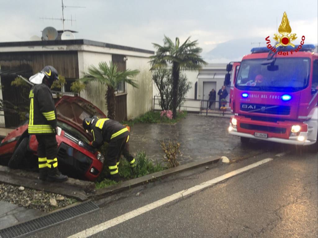 incidente stradale Germignaga domenica 17 aprile