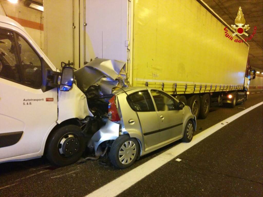 incidente vanzaghello