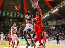 Openjobmetis Varese - Giants Anversa 105-93