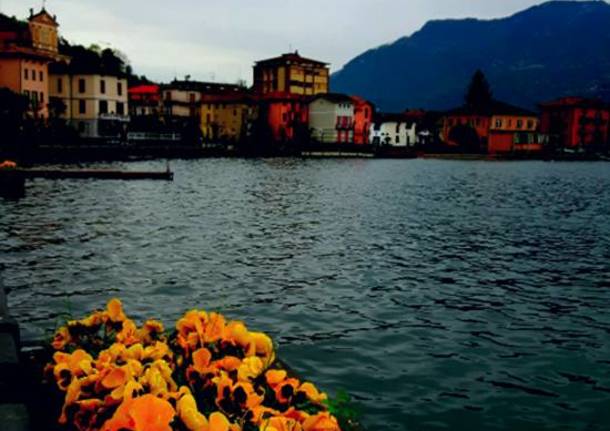 Porto Ceresio e i suoi colori - foto di Laura Olivas