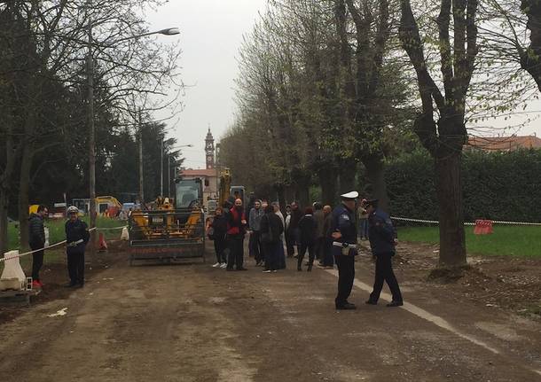 Protesta tigli Samarate 4 aprile