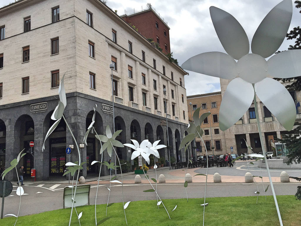 Sboccia in piazza la Varese Design Week