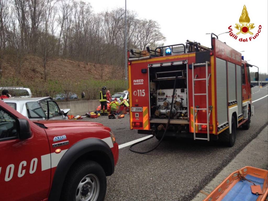 Scontro sulla 336, coinvolti tre mezzi